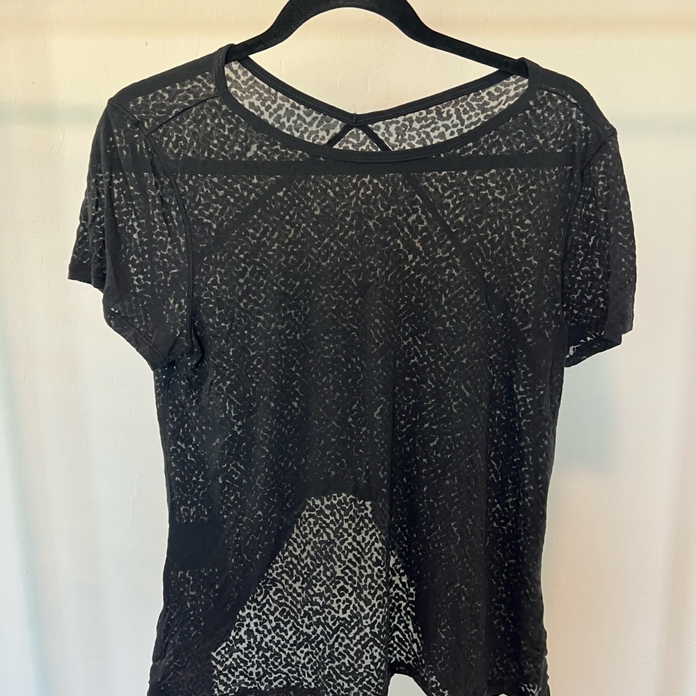 Lululemon Loop Around Tee
